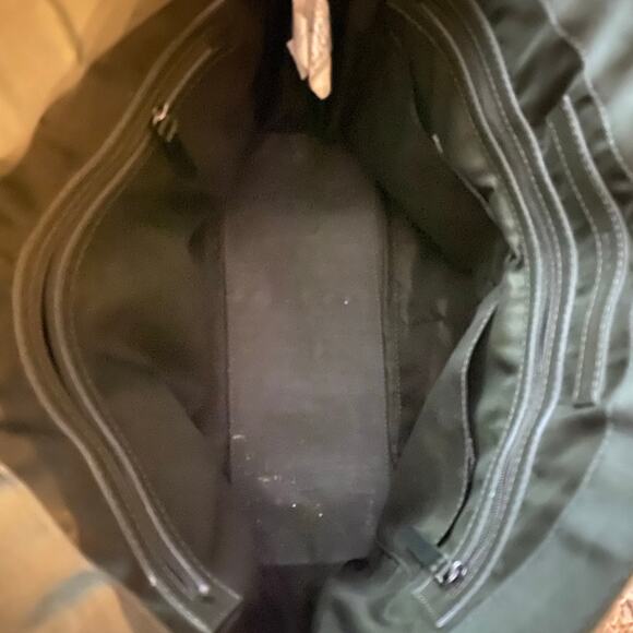 Lululemon Carryall Gym Diaper Bag Forrest Green - Picture 6 of 9